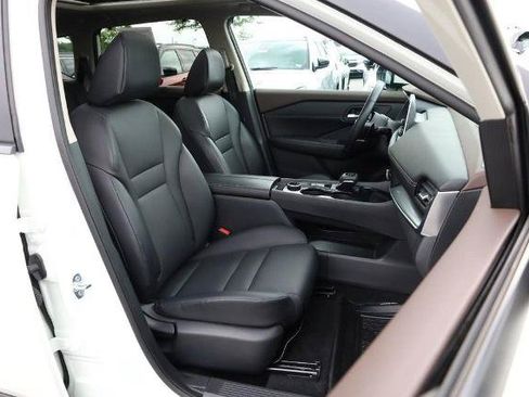 Used 2023 Nissan Rogue SV w/ SV Premium B Package AWD/4WD image 27