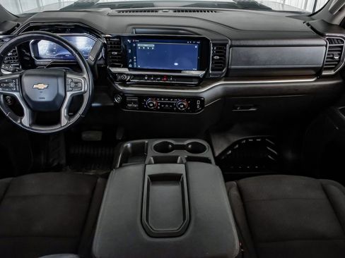 Used 2024 Chevrolet Silverado 3500 LT w/ Convenience Package image 14