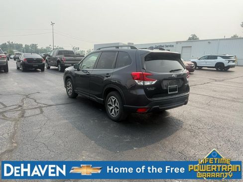 Used 2019 Subaru Forester Premium AWD/4WD image 4