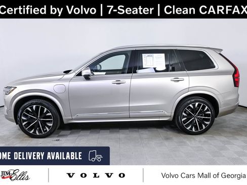 Certified 2025 Volvo XC90 T8 Ultra AWD/4WD image 2