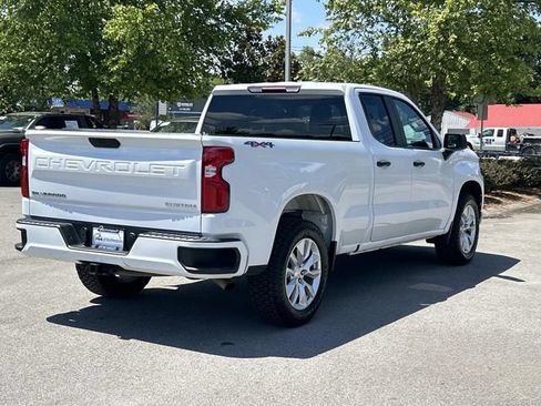 Used 2022 Chevrolet Silverado 1500 Custom w/ Safety Confidence Package AWD/4WD image 5