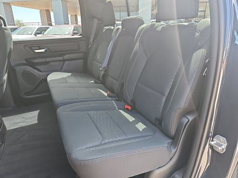 New 2026 RAM 1500 Express AWD/4WD image 22