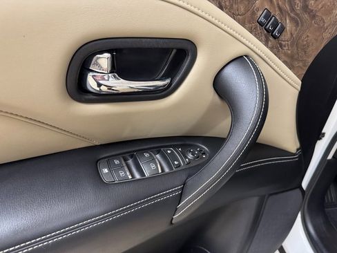 Used 2024 INFINITI QX80 Premium Select w/ Cargo Package image 7