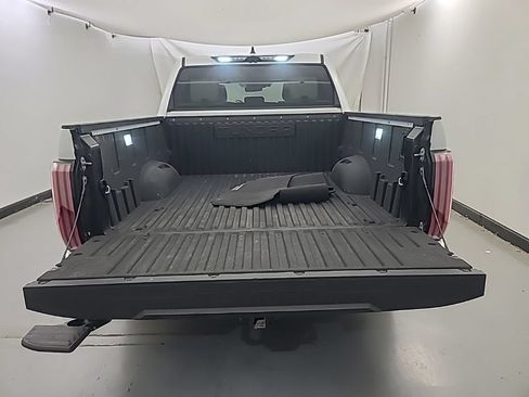 Used 2022 Toyota Tundra Capstone AWD/4WD image 19