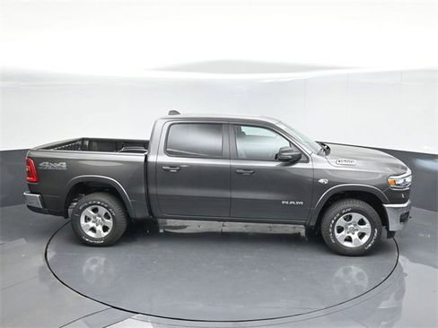New 2026 RAM 1500 4x4 Crew Cab image 38