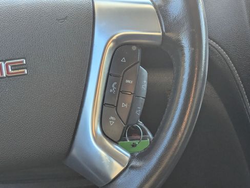 Used 2015 GMC Acadia SLE AWD/4WD image 24