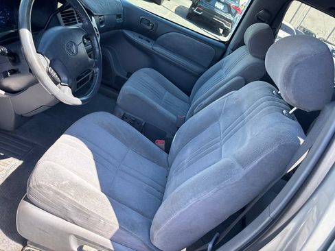 Used 2003 Toyota Sienna LE w/ Symphony Pkg FWD image 17