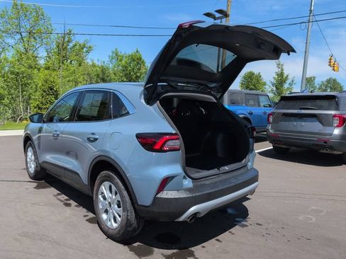 Certified 2024 Ford Escape Active AWD/4WD image 11