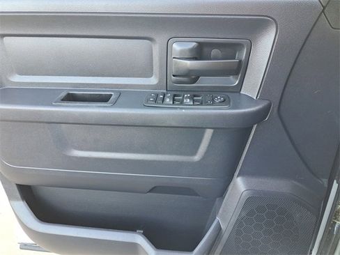 Used 2015 RAM 1500 Tradesman w/ Popular Equipment Group image 18