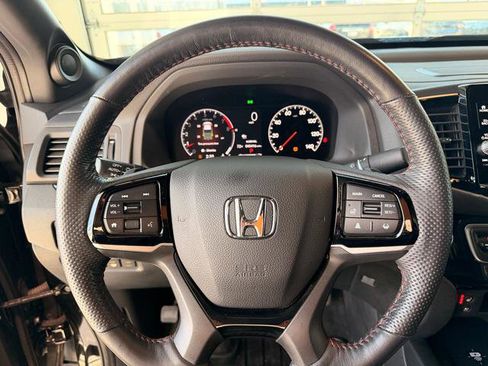 Used 2024 Honda Ridgeline Black Edition image 11