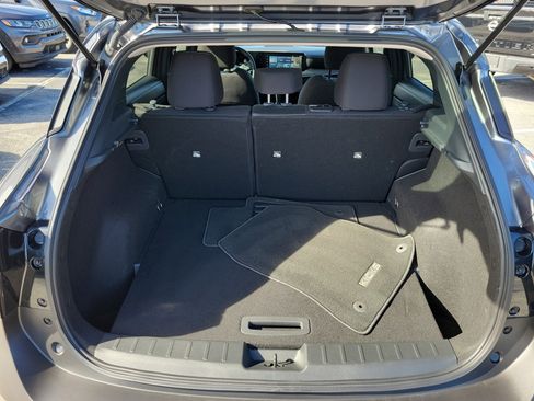 Certified 2025 Nissan Kicks SV w/ SV Premium Package image 12