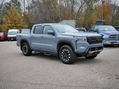 Used 2024 Nissan Frontier PRO-4X w/ Technology Package image 48