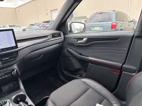Used 2023 Ford Escape ST-Line Select w/ Tech Pack #2 image 19