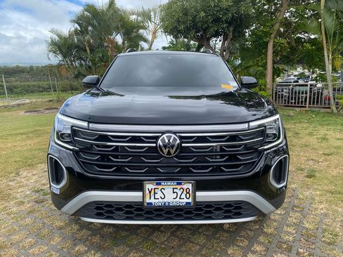 Used 2026 Volkswagen Atlas Peak Edition AWD/4WD image 2