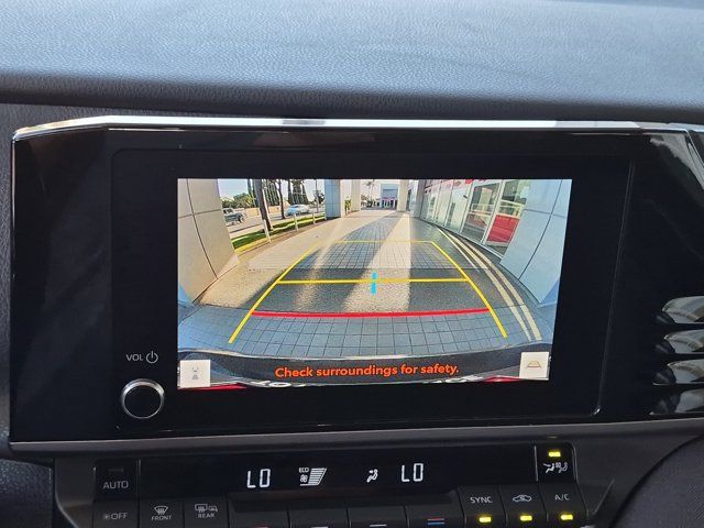 Used 2025 Toyota Camry LE FWD image 23