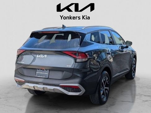 Certified 2025 Kia Sportage EX AWD/4WD image 6