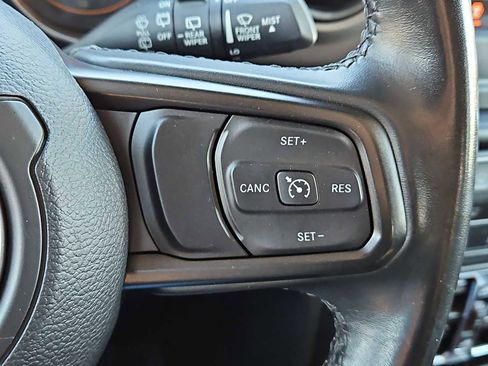 Used 2021 Jeep Wrangler Unlimited Sport image 23