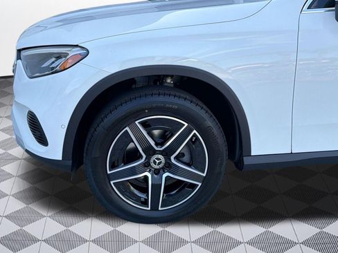 Used 2026 Mercedes-Benz GLC 300 image 12