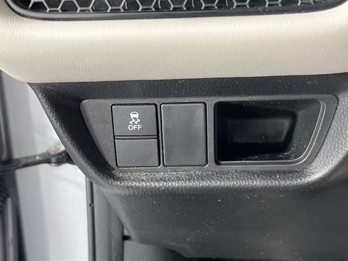 Used 2023 Honda HR-V LX image 10