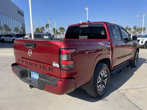 Certified 2024 Nissan Frontier SL image 3
