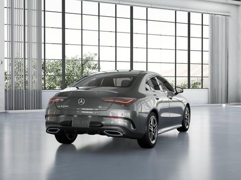 Used 2025 Mercedes-Benz CLA 250 4MATIC image 23