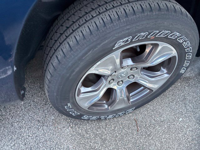 Used 2021 RAM 1500 Laramie w/ Sport Appearance Package AWD/4WD image 9