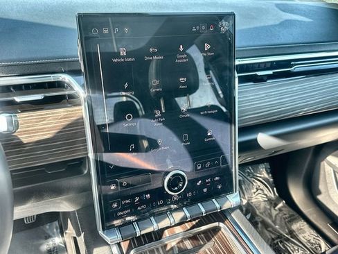 New 2025 GMC Sierra EV Denali image 11