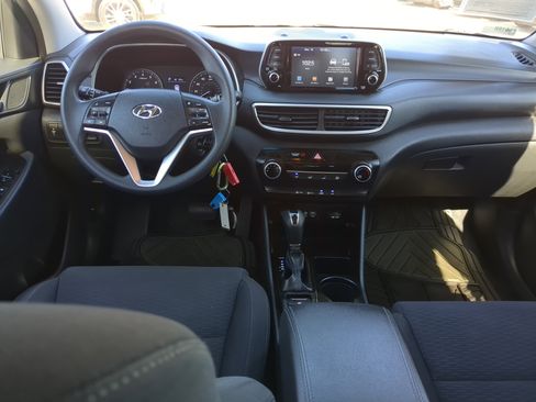 Used 2019 Hyundai Tucson SE image 14