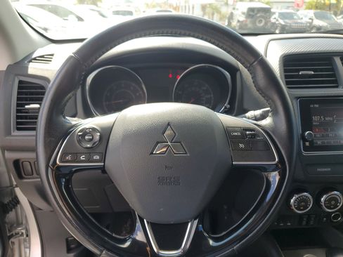 Used 2018 Mitsubishi Outlander Sport SE image 15