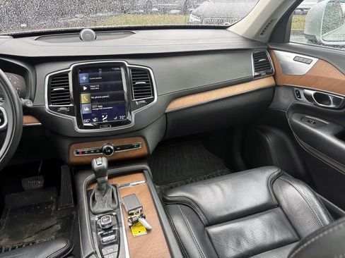 Used 2017 Volvo XC90 T6 Inscription w/ Vision Package image 31