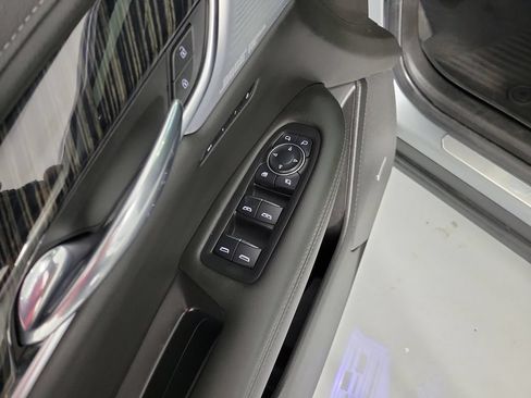 Certified 2024 Cadillac XT6 Premium Luxury FWD image 21