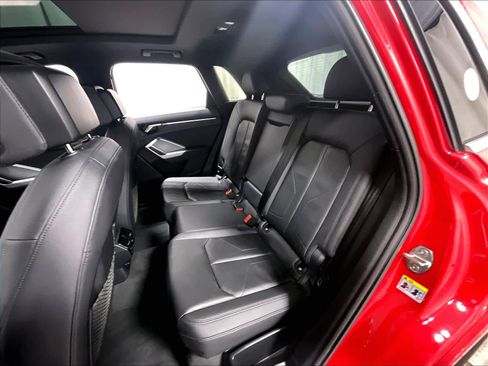 Used 2025 Audi Q3 2.0T Premium image 15