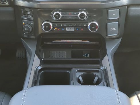 New 2026 Ford F250 Lariat w/ Lariat Premium Package AWD/4WD image 17