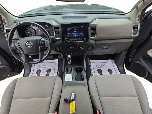 Used 2022 Nissan Frontier SV image 12