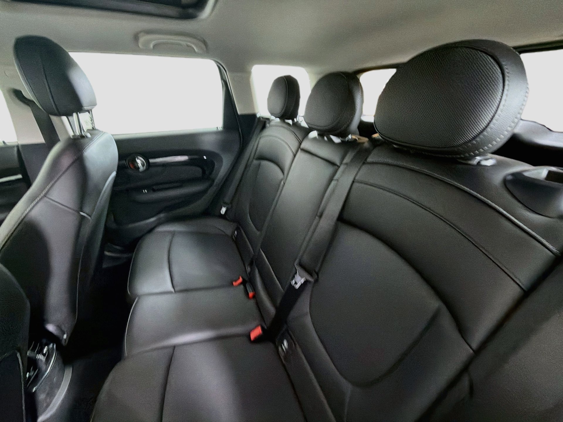 Used 2019 MINI Cooper Clubman ALL4 AWD/4WD image 24