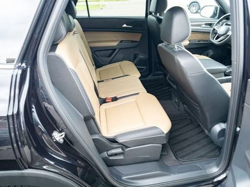 Used 2022 Volkswagen Atlas Cross Sport SE FWD image 39