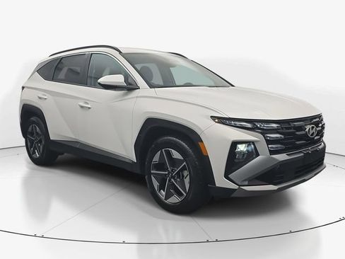 Used 2025 Hyundai Tucson SEL image 2