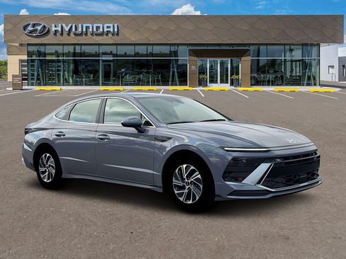 New 2026 Hyundai Sonata Blue FWD image 10