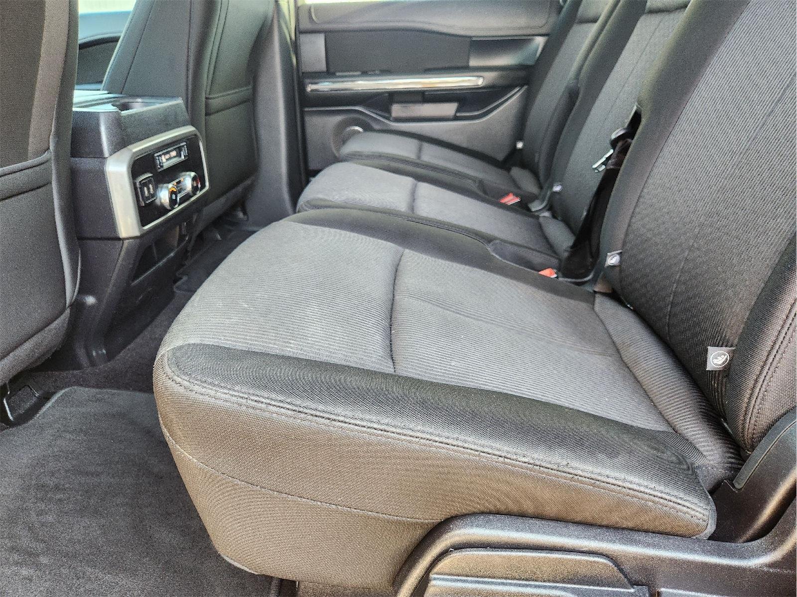 Used 2019 Ford Expedition XLT RWD image 30