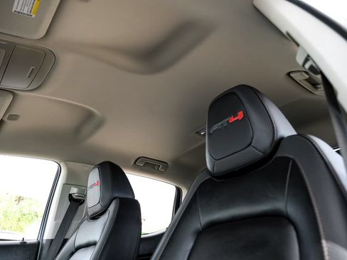 Used 2022 GMC Canyon AT4 AWD/4WD image 34