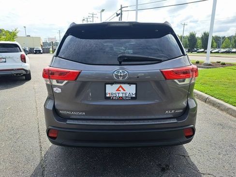 Used 2017 Toyota Highlander XLE w/ Protection Package #3 AWD/4WD image 9