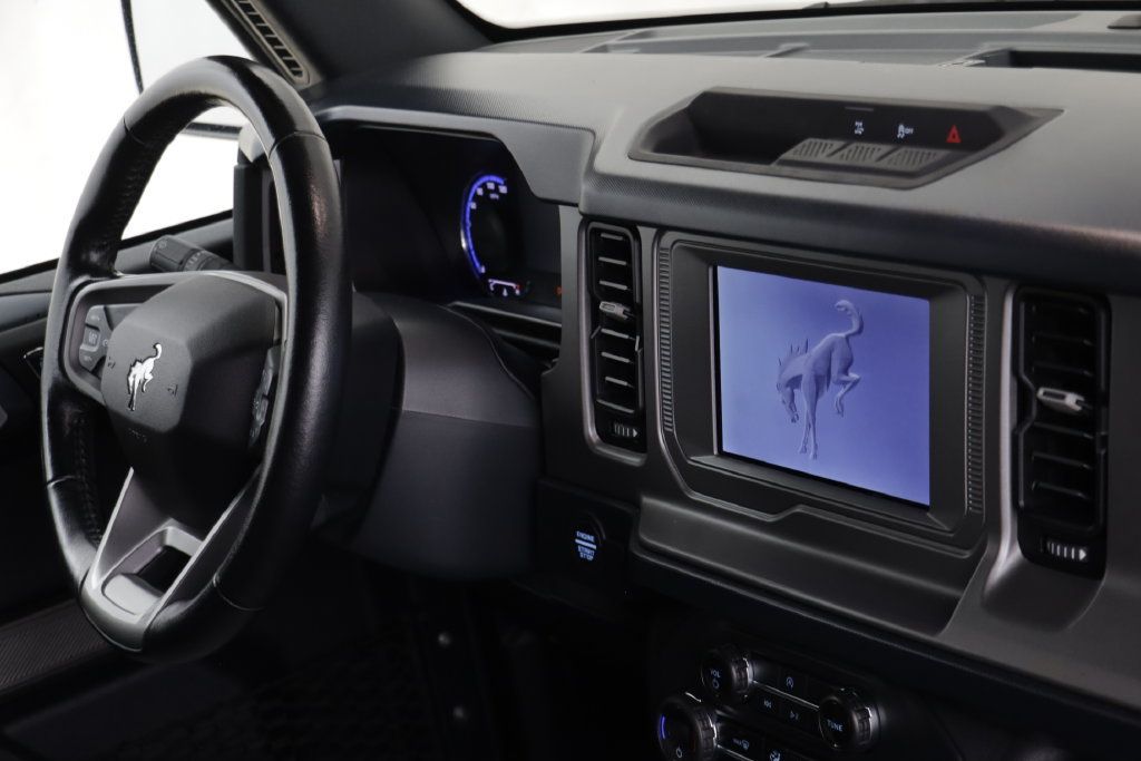 Used 2023 Ford Bronco Outer Banks AWD/4WD image 23