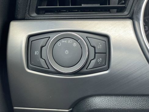 Used 2022 Ford Mustang GT Premium image 31