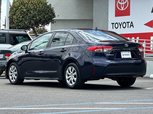 Used 2023 Toyota Corolla LE FWD image 3