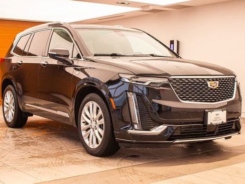 Used 2020 Cadillac XT6 Premium Luxury image 5