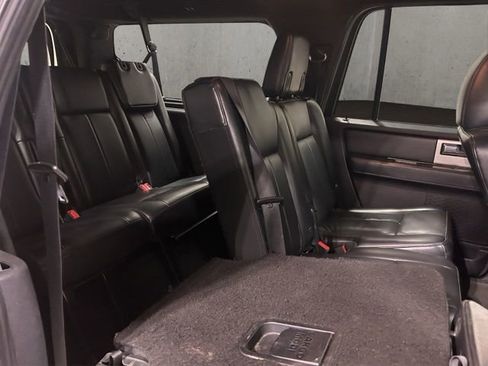 Used 2017 Ford Expedition EL Limited w/ Equipment Group 301A AWD/4WD image 21