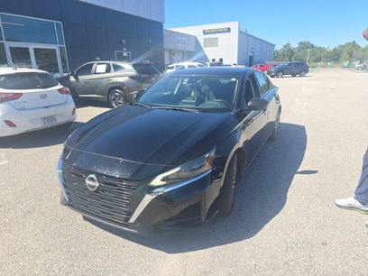 Used 2025 Nissan Altima 2.5 SV