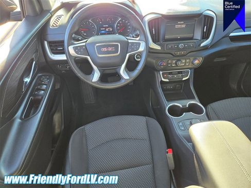 Used 2023 GMC Terrain SLE w/ Driver Convenience Package image 12