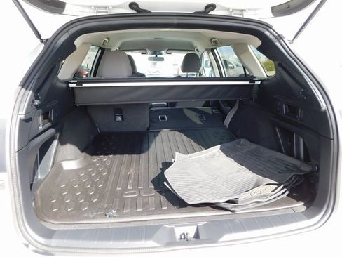 Used 2024 Subaru Outback Premium image 22