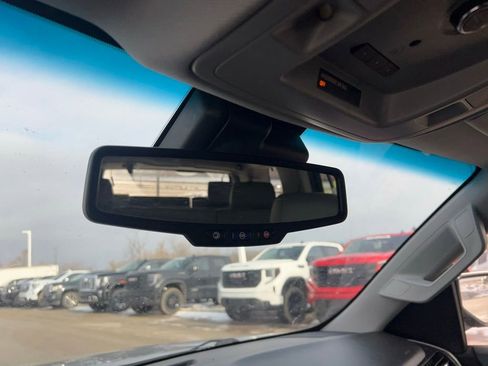 Used 2015 Chevrolet Tahoe LT w/ Luxury Package image 33